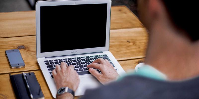 网络技术进阶指南：从QQBXX到数字资源整合，掌握IT资讯前沿